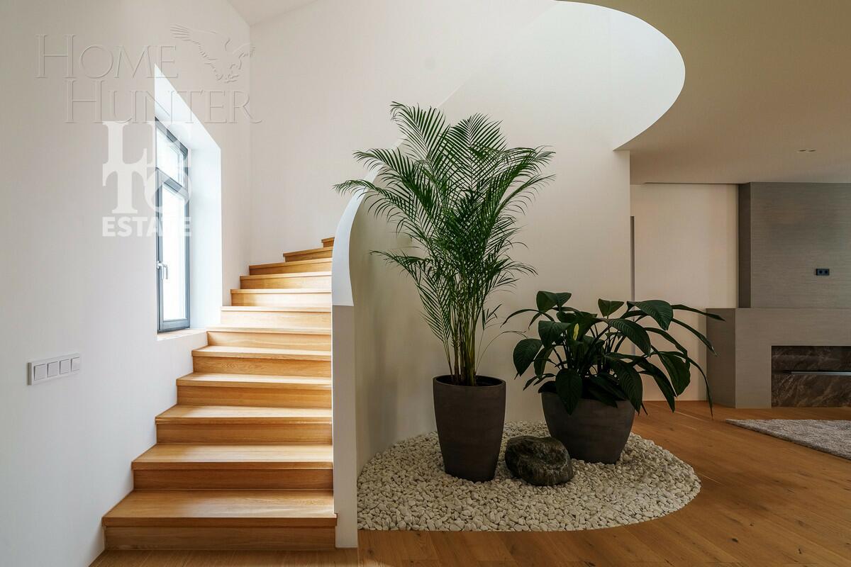 2-этажный коттедж 530 м² с отделкой