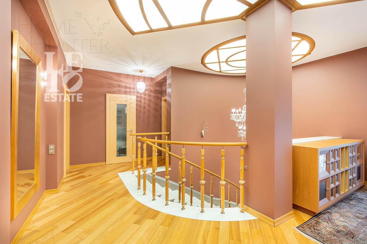 2-этажный коттедж 841 м² с отделкой