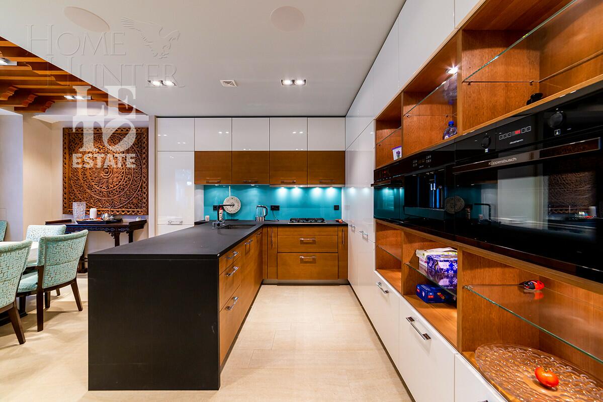 2-этажный коттедж 313 м² с отделкой