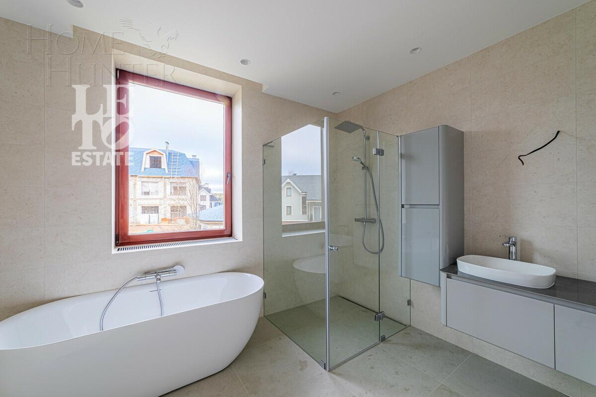 2-этажный коттедж 693 м² с отделкой