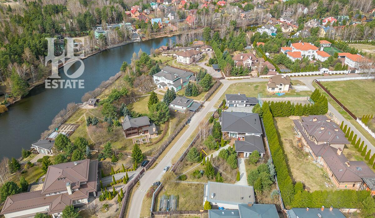 2-этажный коттедж 1 500 м² с отделкой