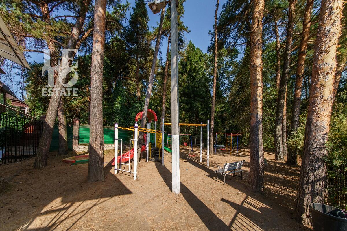 3-этажный коттедж 475 м² с отделкой