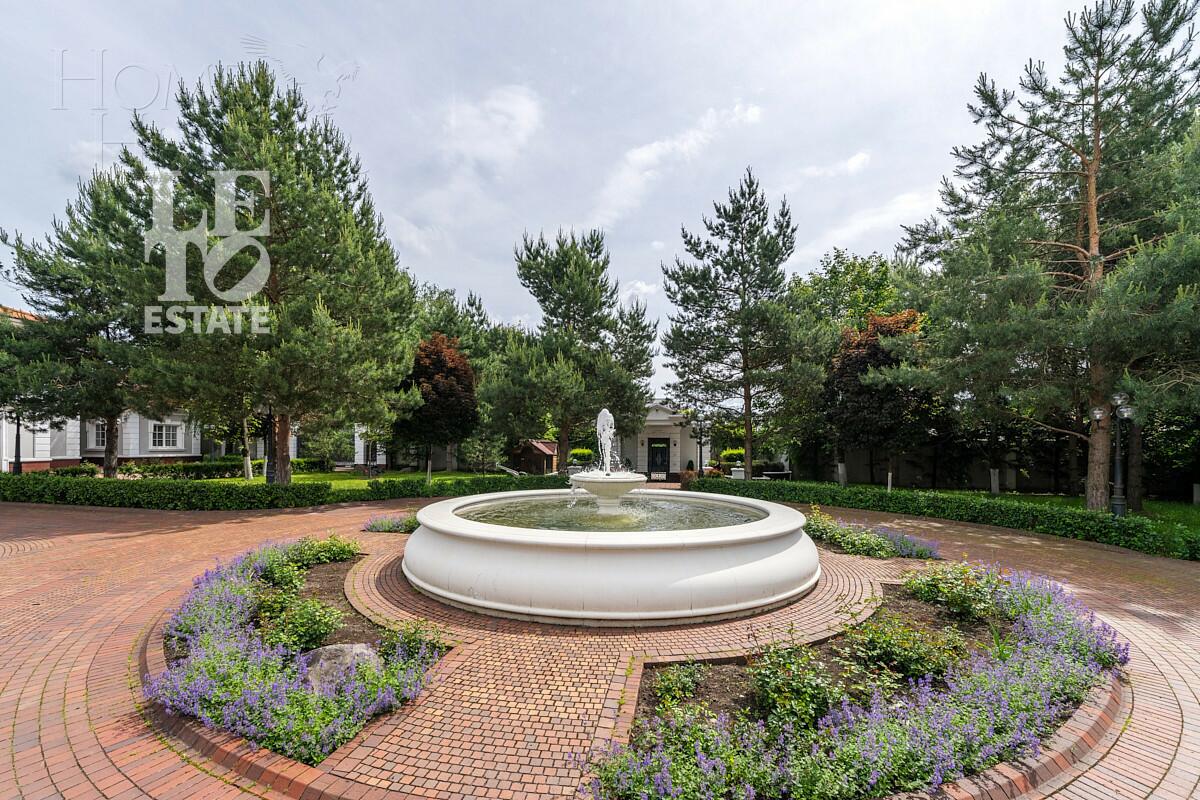 2-этажный коттедж 1 500 м² с отделкой