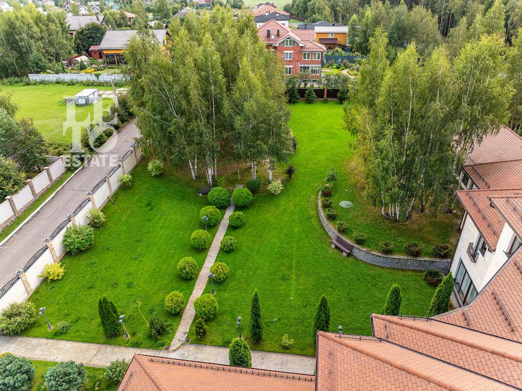 2-этажный коттедж 848 м² без отделки