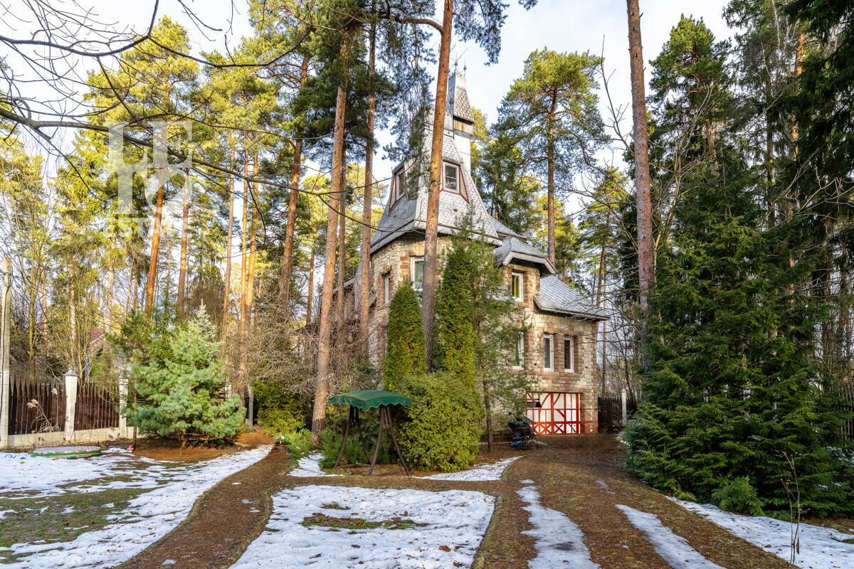 3-этажный коттедж 505 м² с отделкой