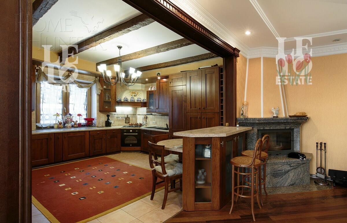 3-этажный коттедж 520 м² с отделкой