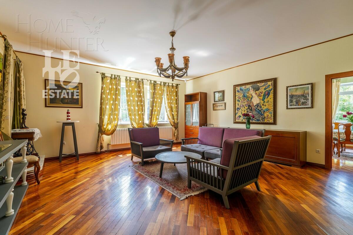 2-этажный коттедж 675.8 м² с отделкой