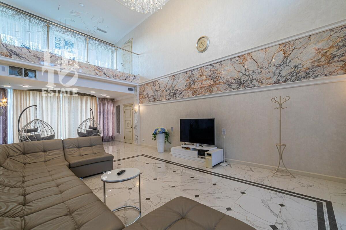 2-этажный коттедж 1 150 м² с отделкой