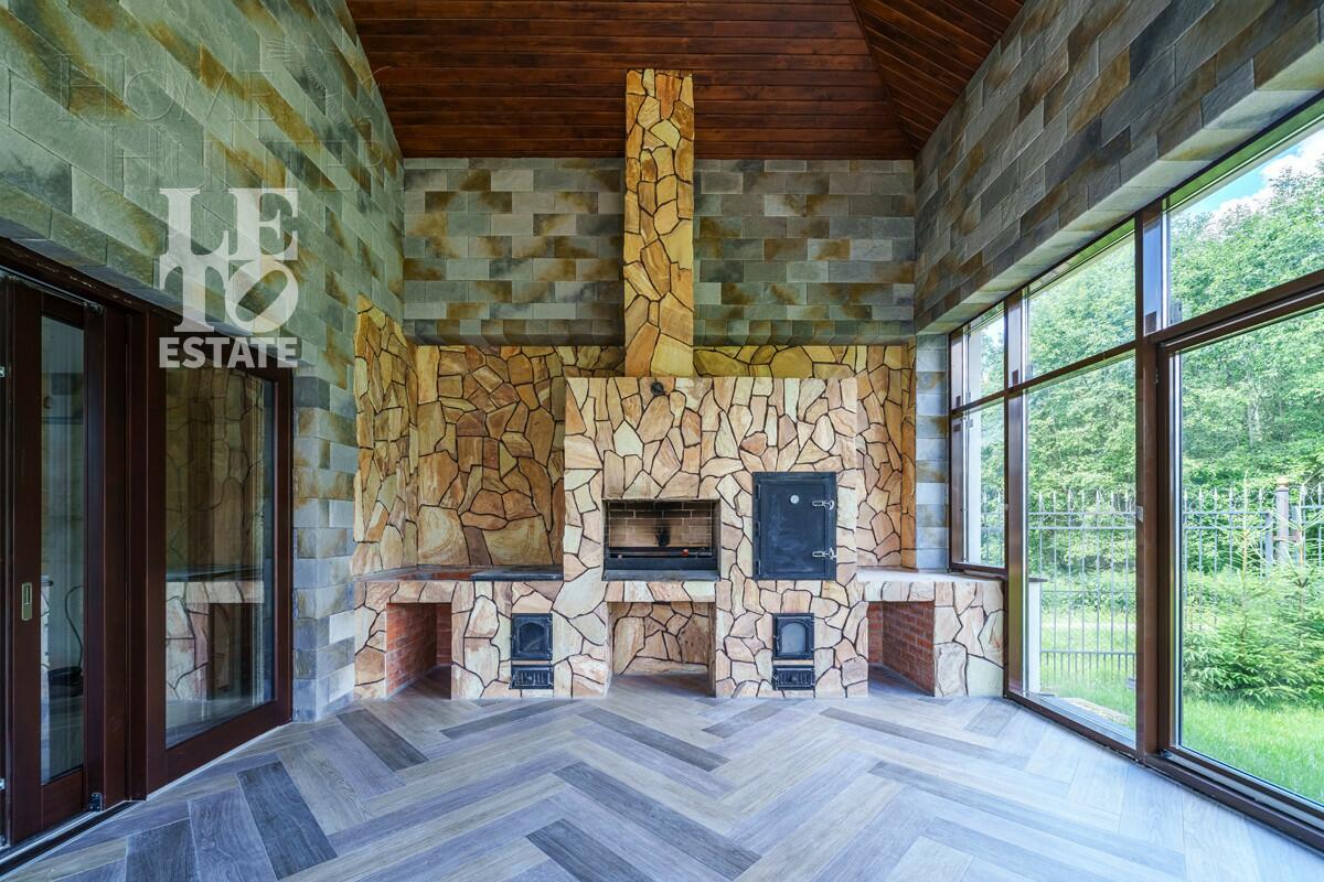 2-этажный коттедж 1 000 м² с отделкой