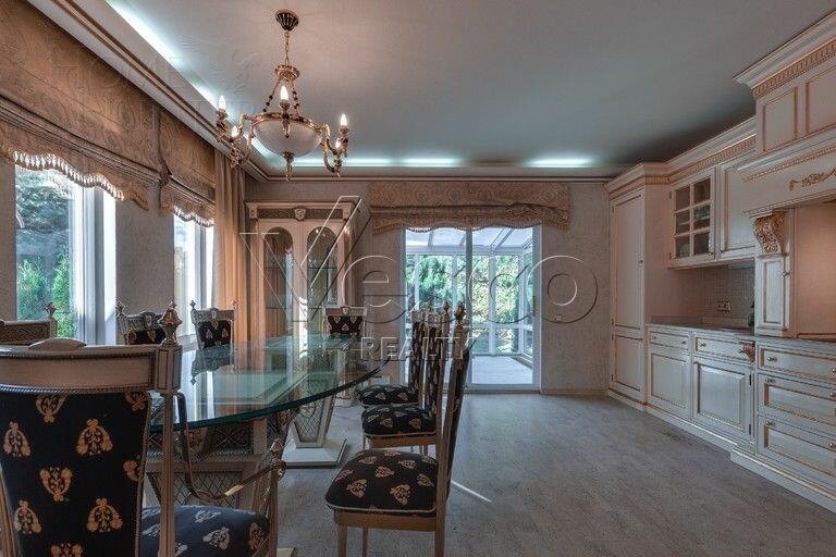 2-этажный коттедж 550 м² с отделкой
