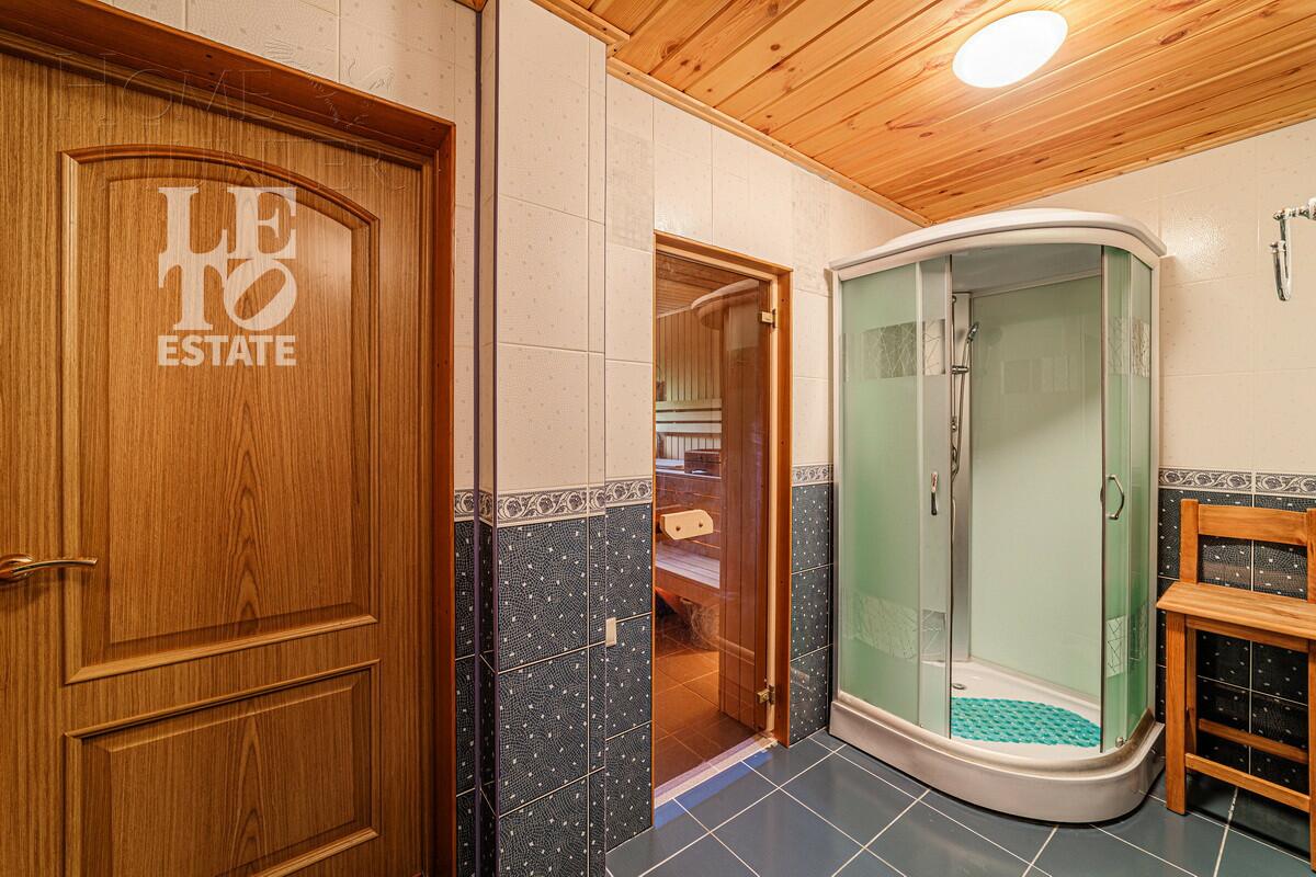 2-этажный коттедж 250.6 м² с отделкой