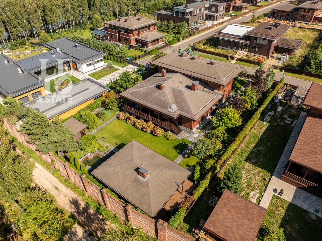 2-этажный коттедж 745 м² с отделкой