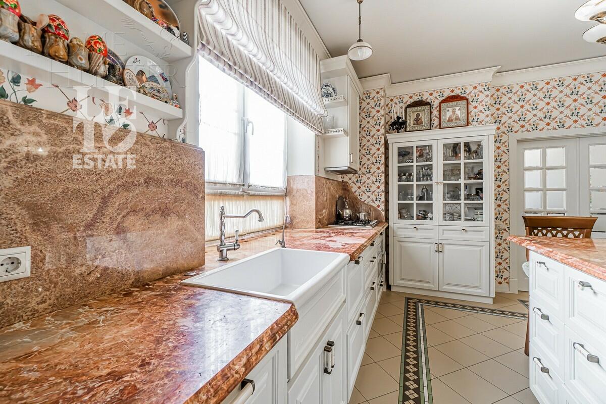 2-этажный коттедж 526 м² с отделкой