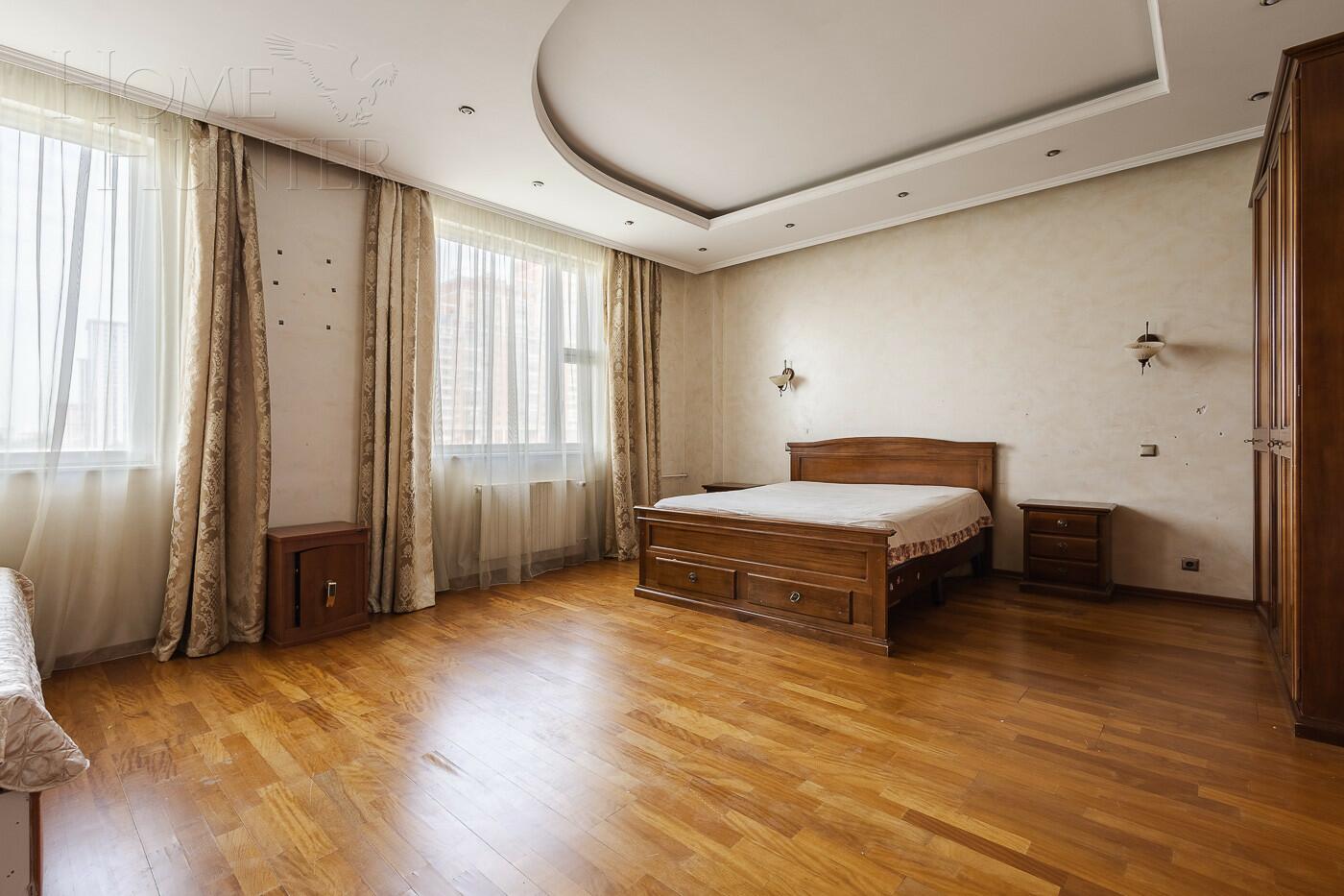 4-КОМН. КВАРТИРА С ОТДЕЛКОЙ 199 М² НА 4 ЭТАЖЕ