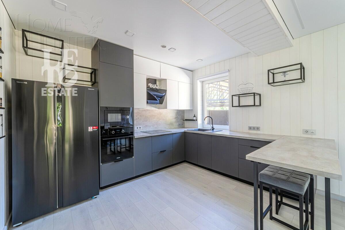 2-этажный коттедж 257 м² с отделкой