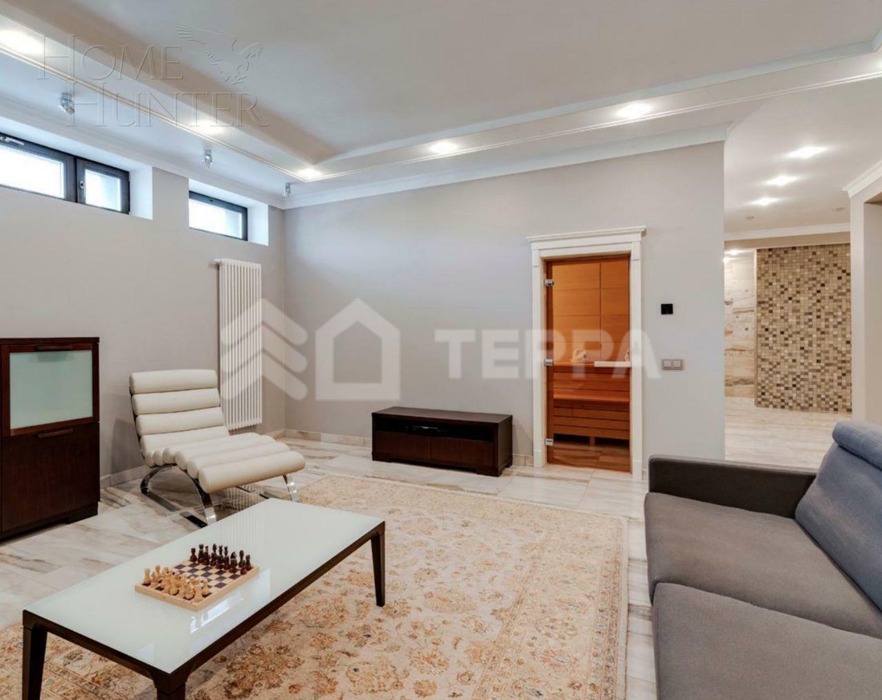 3-этажный коттедж 1 185 м² с отделкой