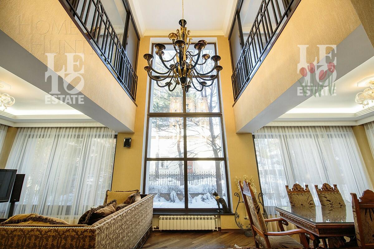 3-этажный коттедж 520 м² с отделкой