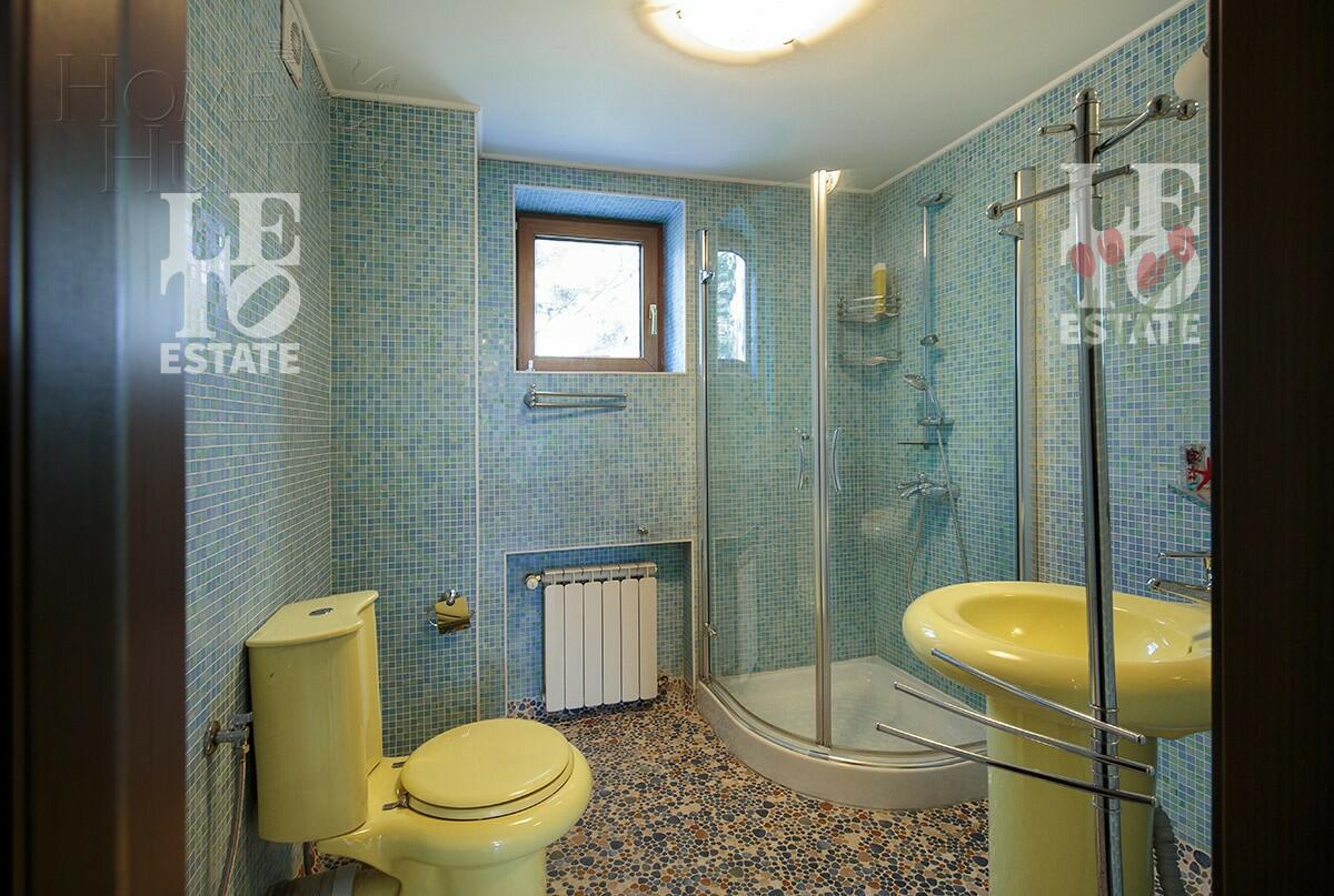 3-этажный коттедж 520 м² с отделкой