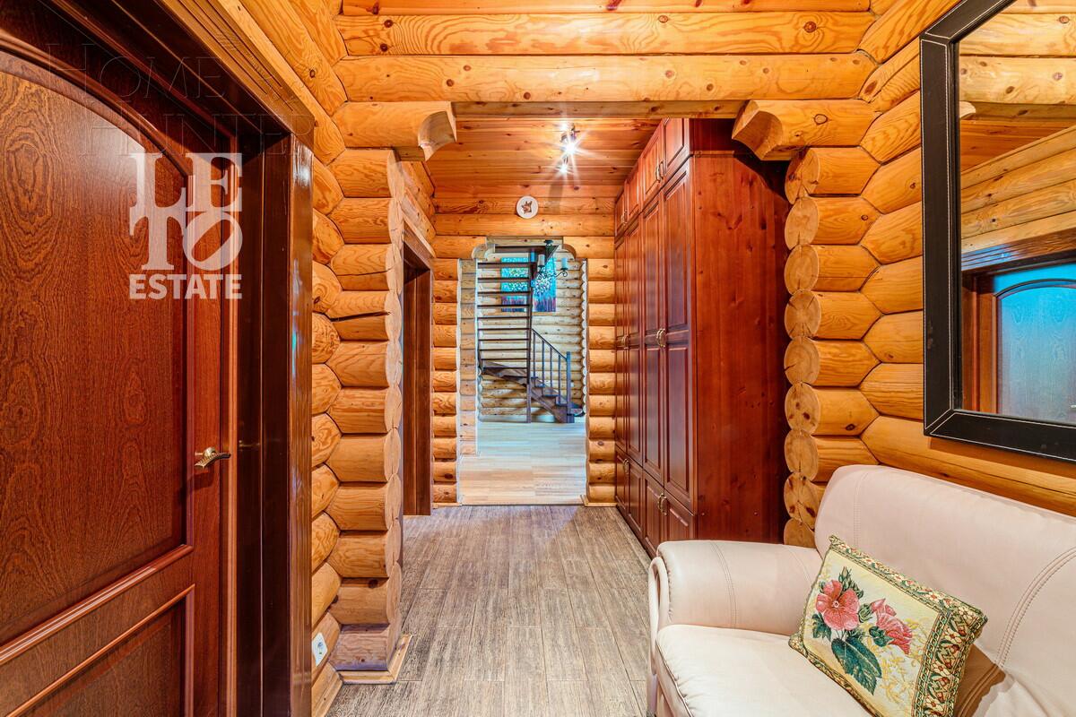 2-этажный коттедж 250.6 м² с отделкой