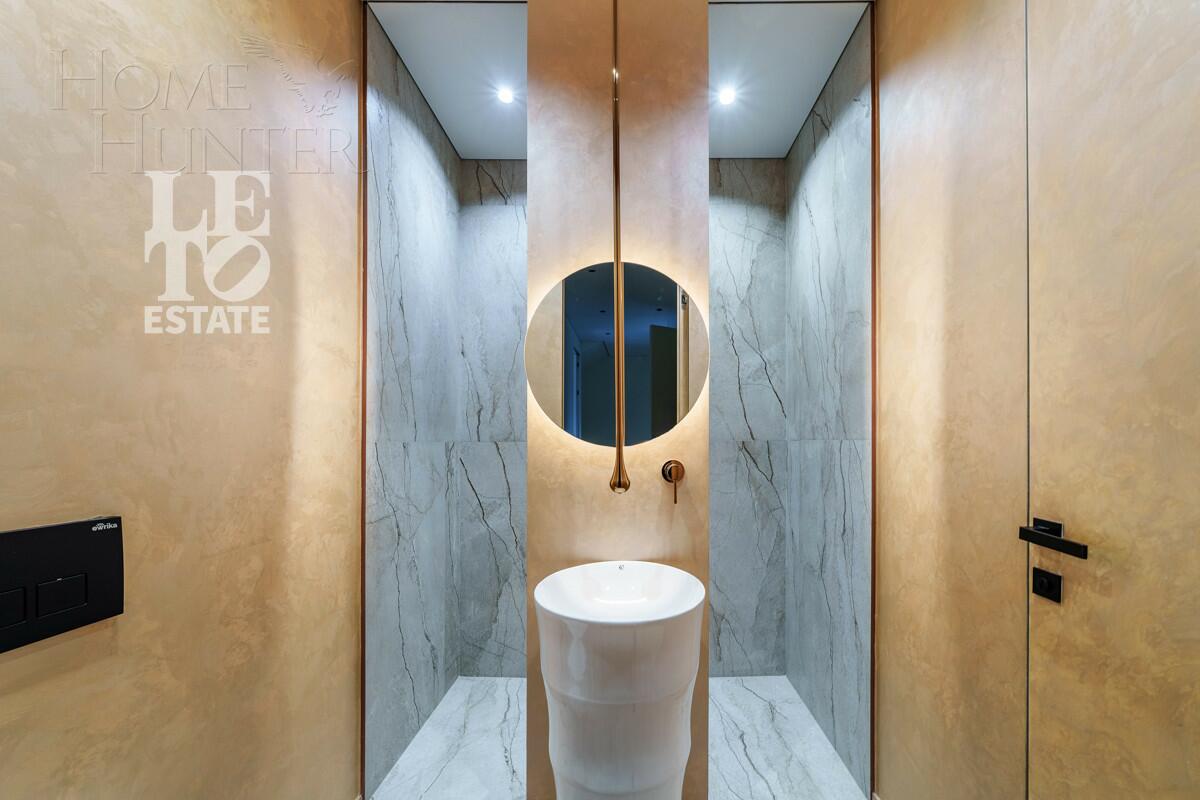 3-этажный таунхаус 238 м² с отделкой