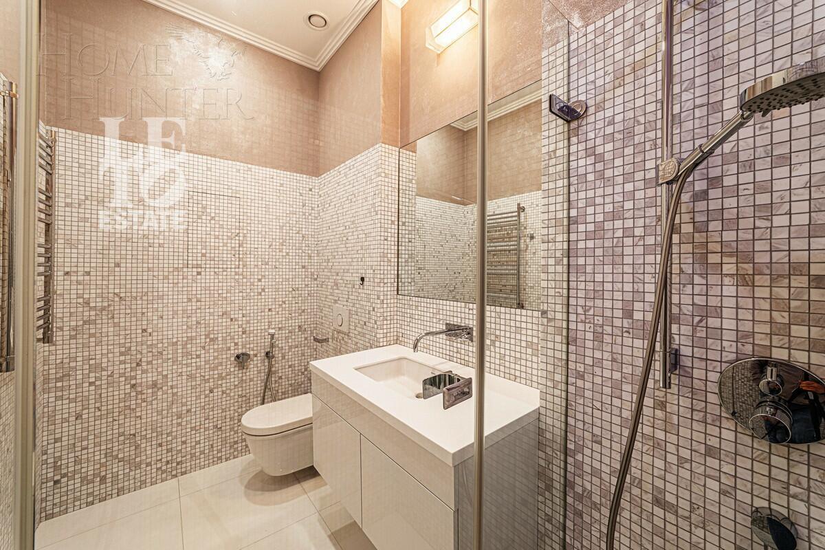 3-КОМН. КВАРТИРА С ОТДЕЛКОЙ 220 М² НА 2 ЭТАЖЕ