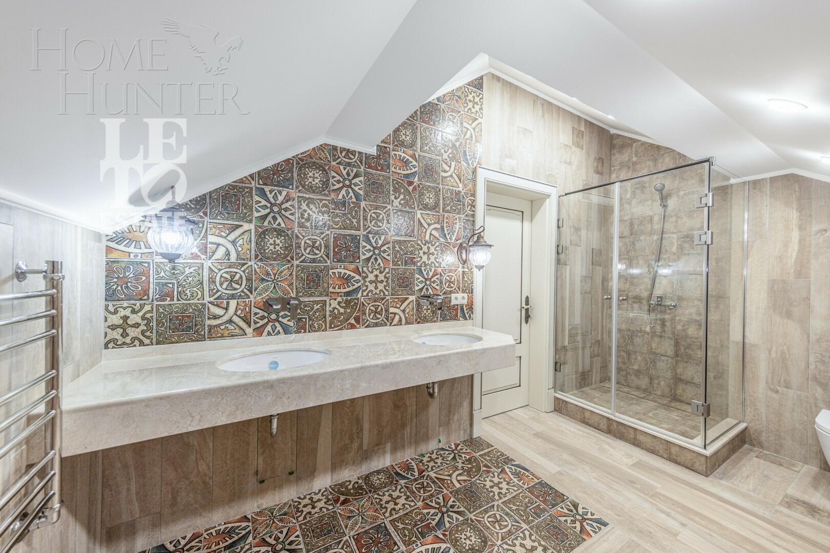 2-этажный коттедж 1 700 м² с отделкой