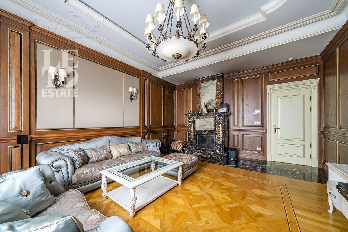 2-этажный коттедж 1 500 м² с отделкой