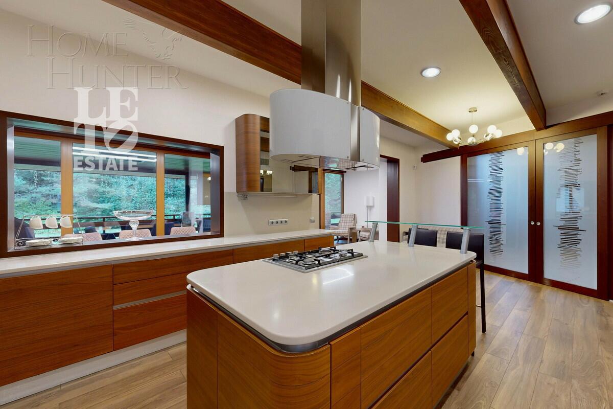 2-этажный коттедж 403 м² с отделкой