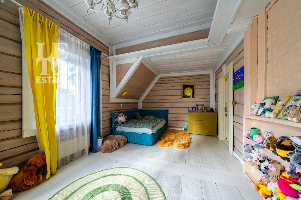 3-этажный коттедж 505 м² с отделкой