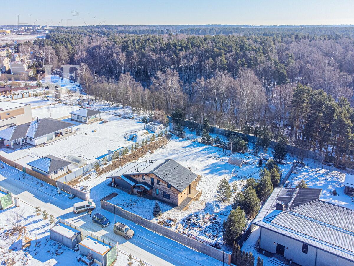 2-этажный коттедж 220 м² с отделкой