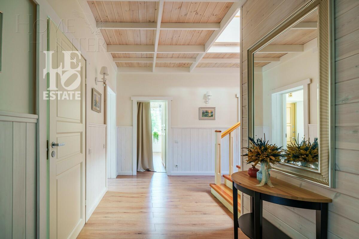 2-этажный коттедж 455 м² с отделкой