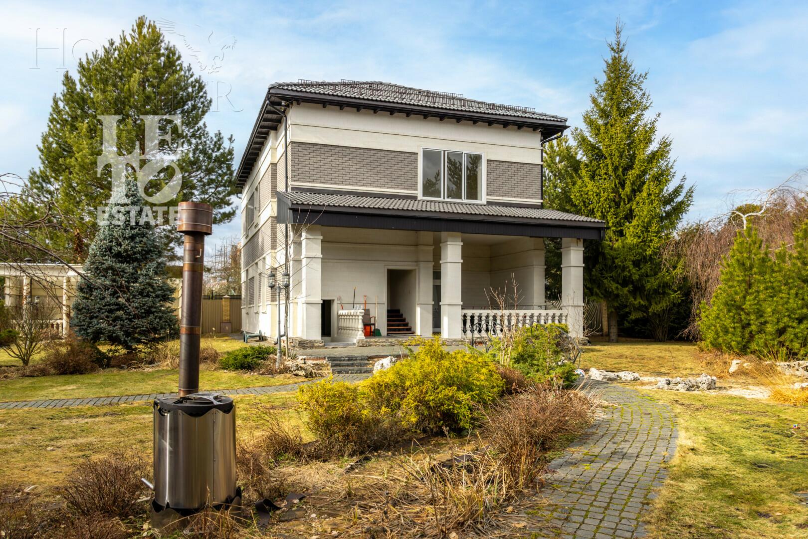 2-этажный коттедж 810 м² с отделкой