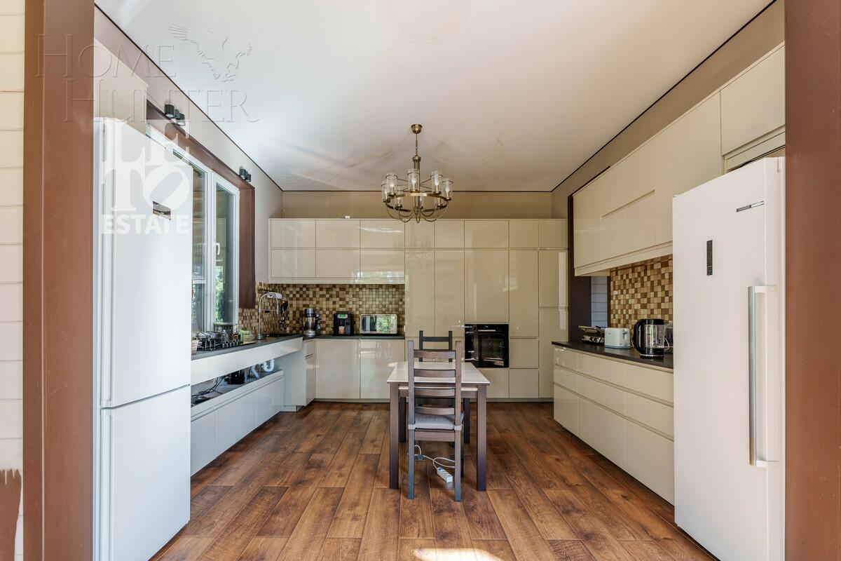 2-этажный коттедж 386 м² с отделкой