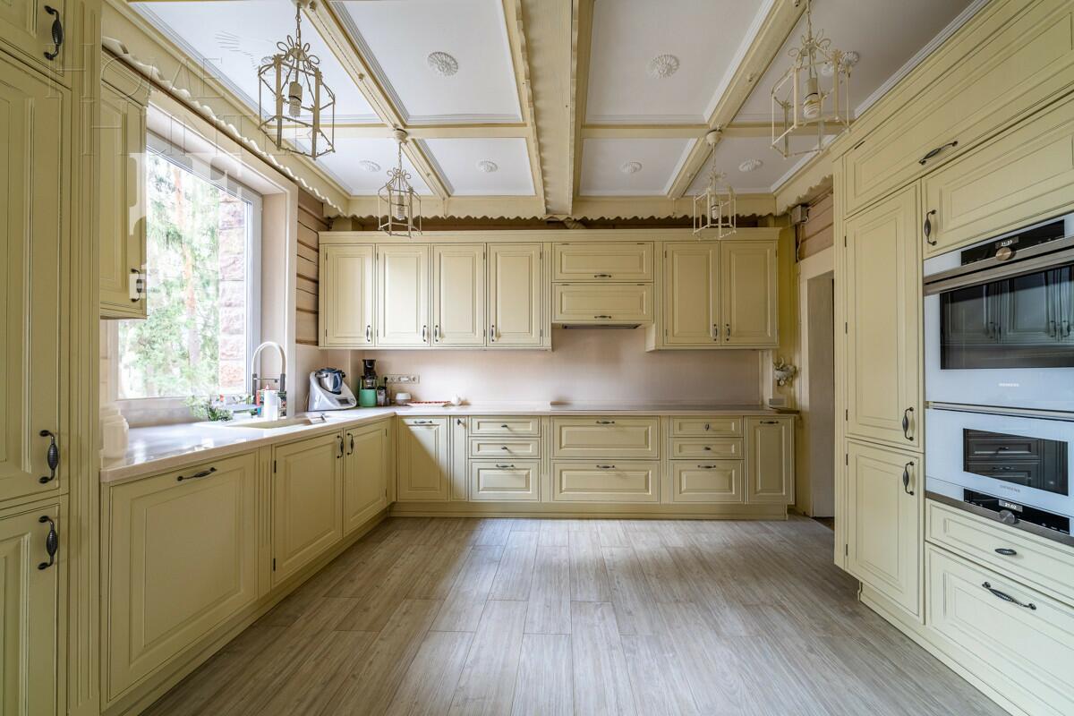 3-этажный коттедж 505 м² с отделкой