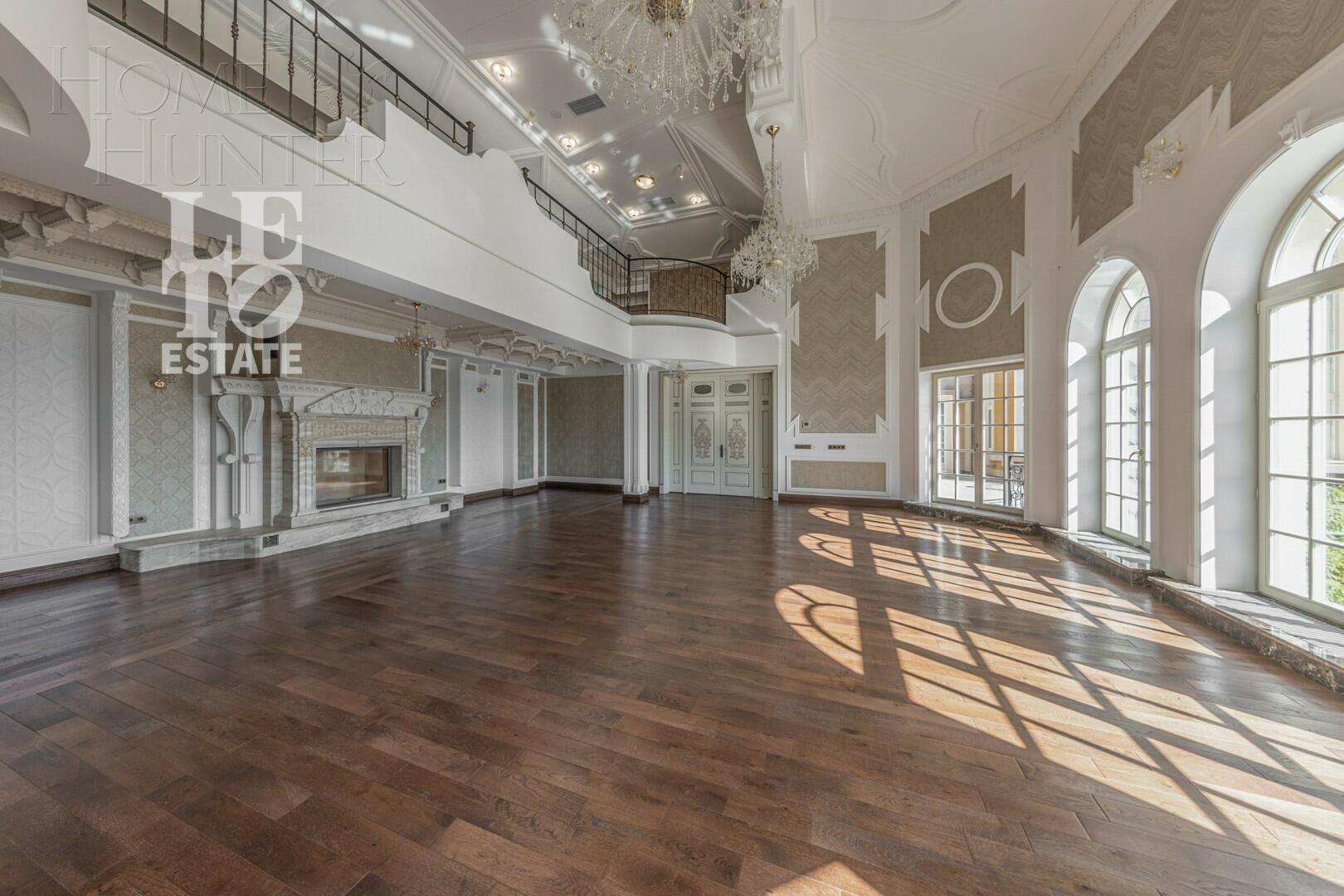 2-этажный коттедж 1 700 м² с отделкой