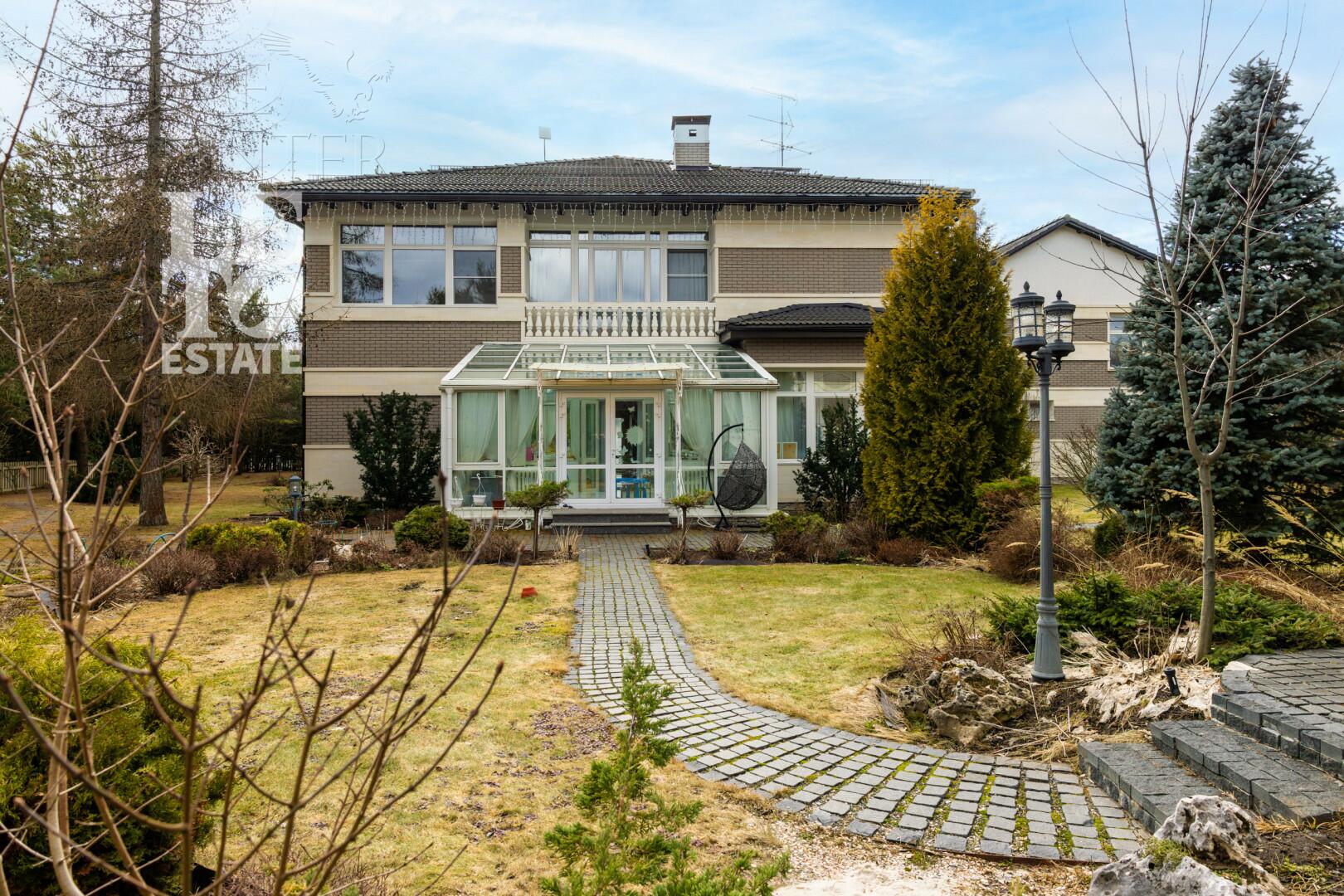 2-этажный коттедж 810 м² с отделкой