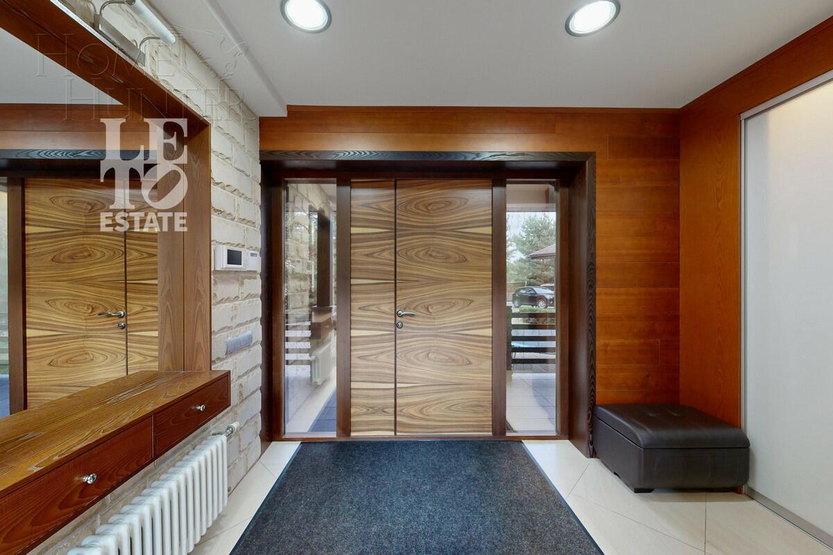 2-этажный коттедж 403 м² с отделкой