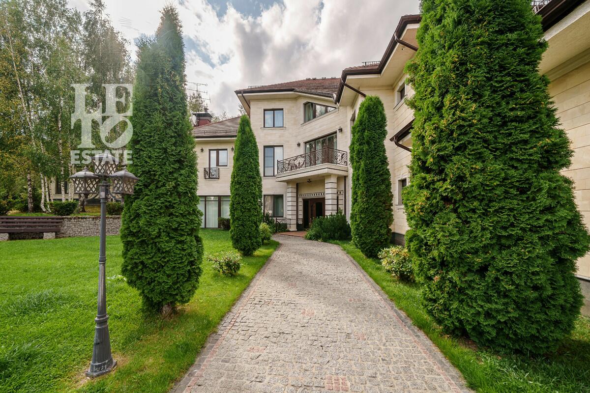 2-этажный коттедж 848 м² без отделки