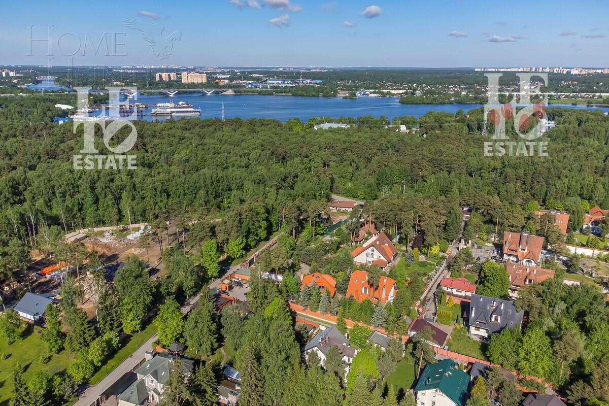 3-этажный коттедж 520 м² с отделкой