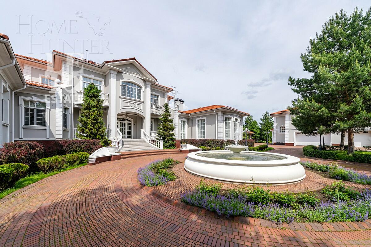 2-этажный коттедж 1 500 м² с отделкой