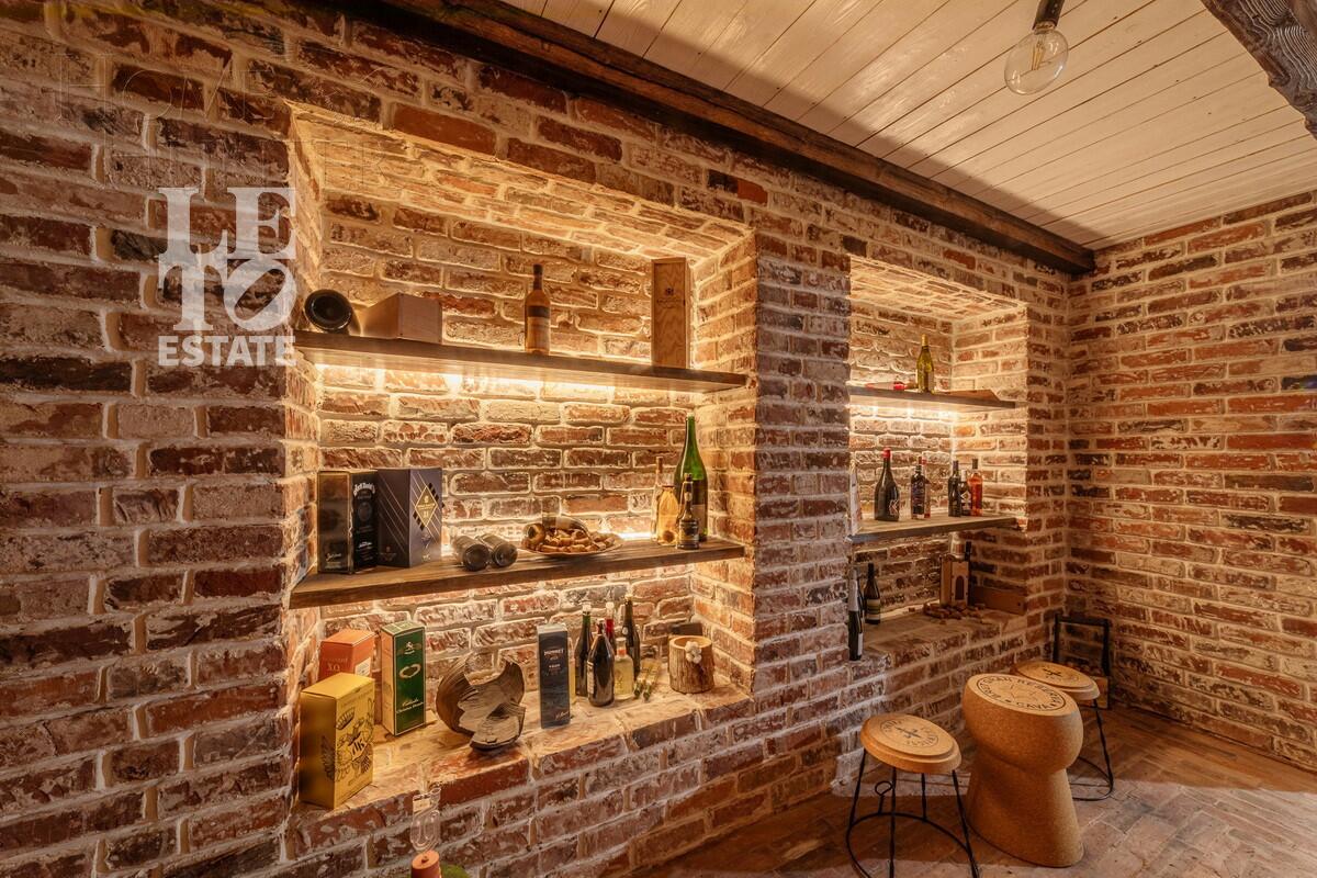 2-этажный коттедж 702.5 м² с отделкой