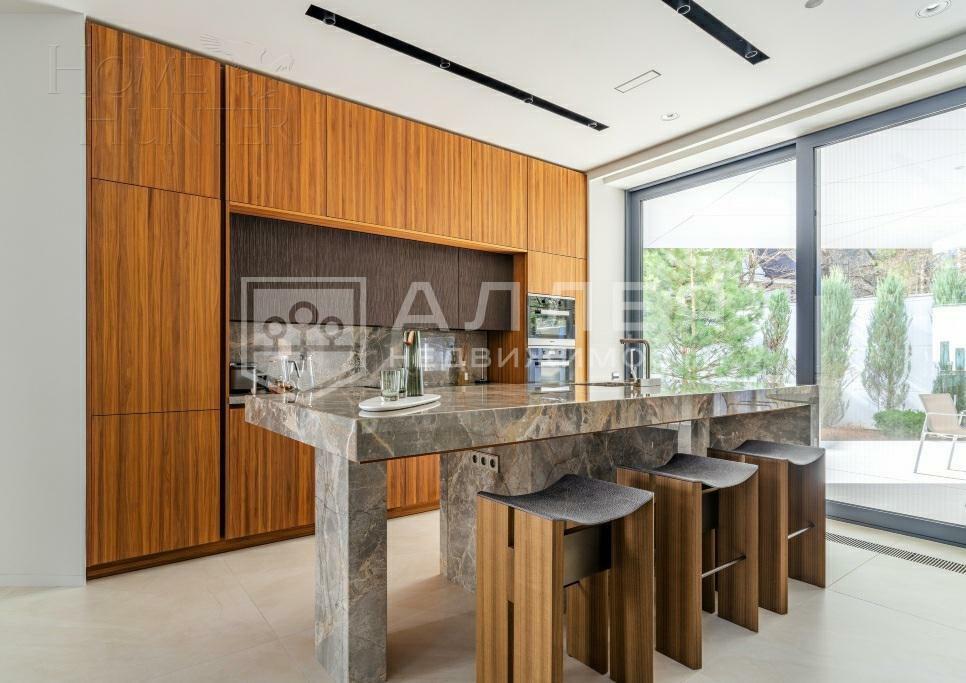 КОТТЕДЖ 620 м² с отделкой