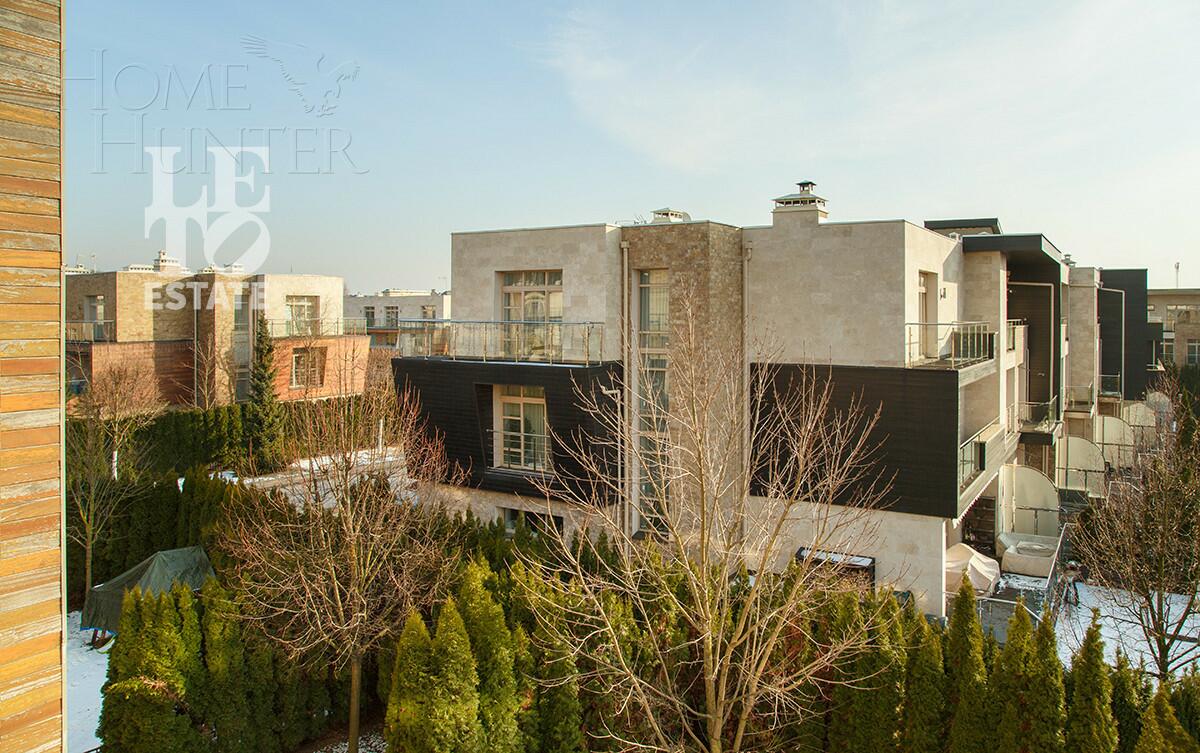 3-этажный таунхаус 264.6 м² с отделкой