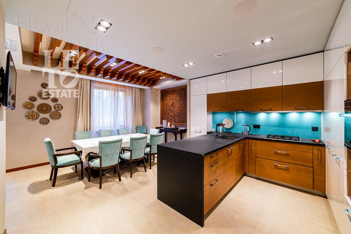 2-этажный коттедж 313 м² с отделкой