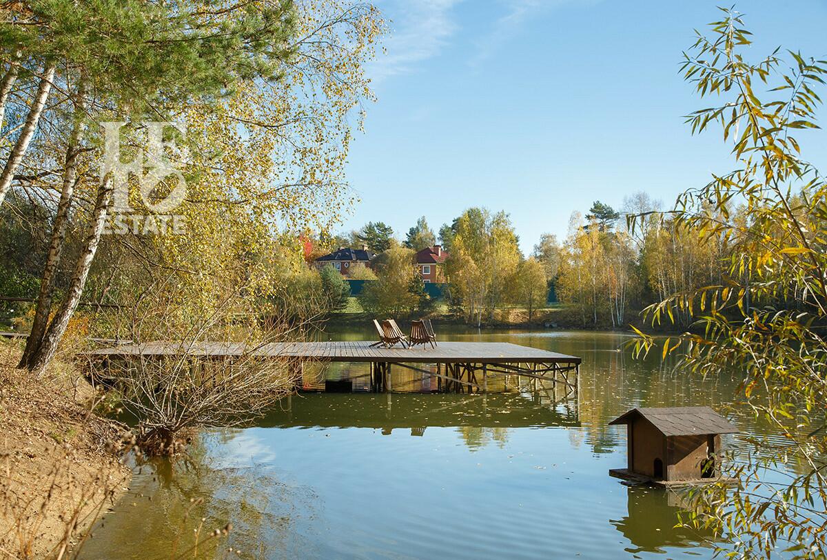 2-этажный коттедж 1 700 м² с отделкой