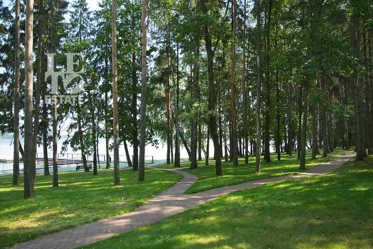 2-этажный коттедж 785 м² без отделки