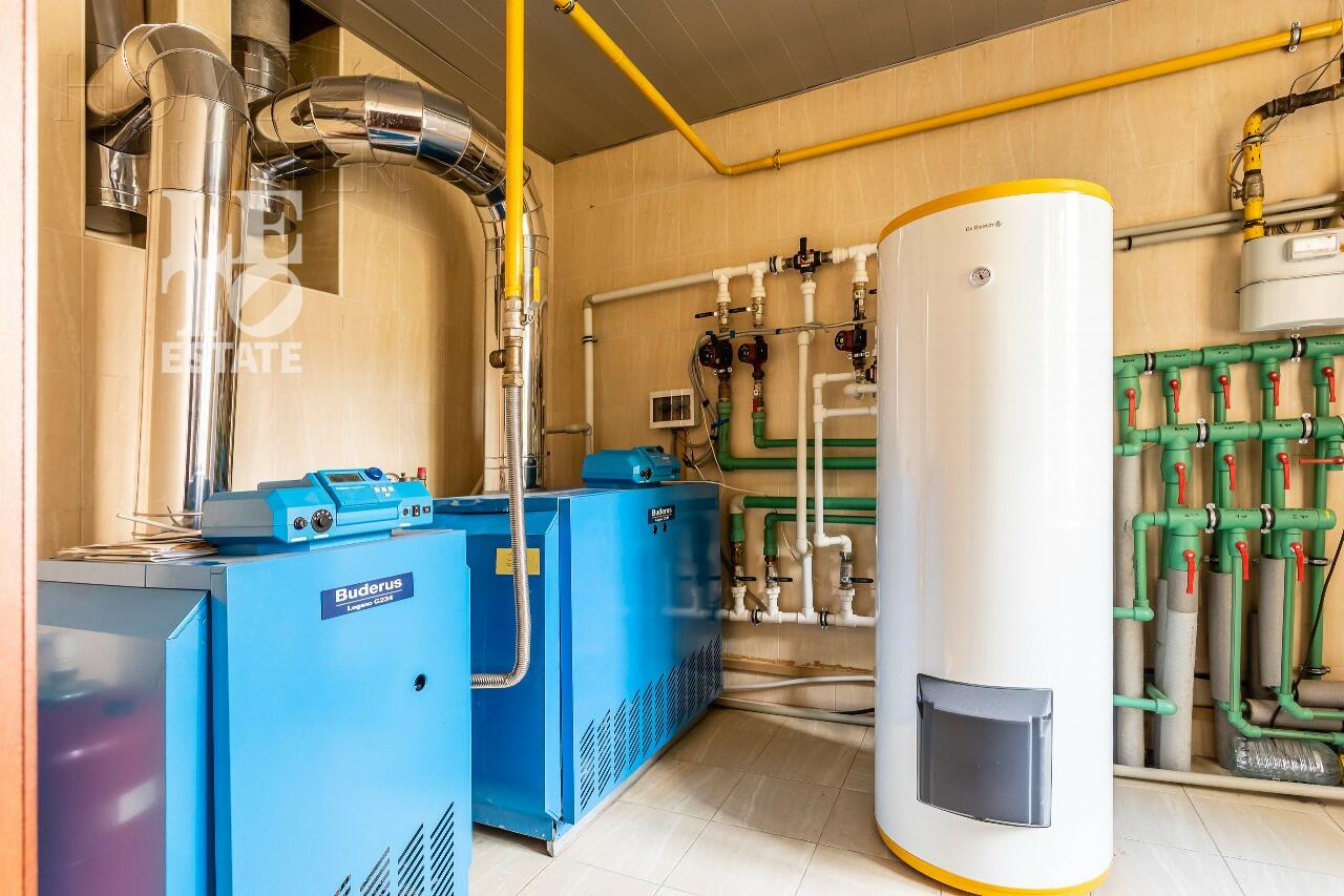 3-этажный коттедж 750 м² с отделкой