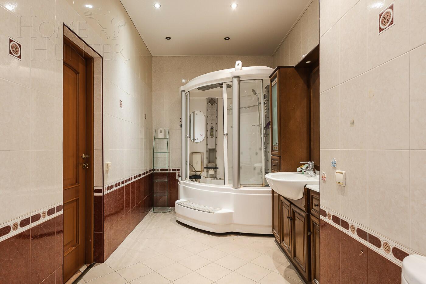 4-КОМН. КВАРТИРА С ОТДЕЛКОЙ 199 М² НА 4 ЭТАЖЕ