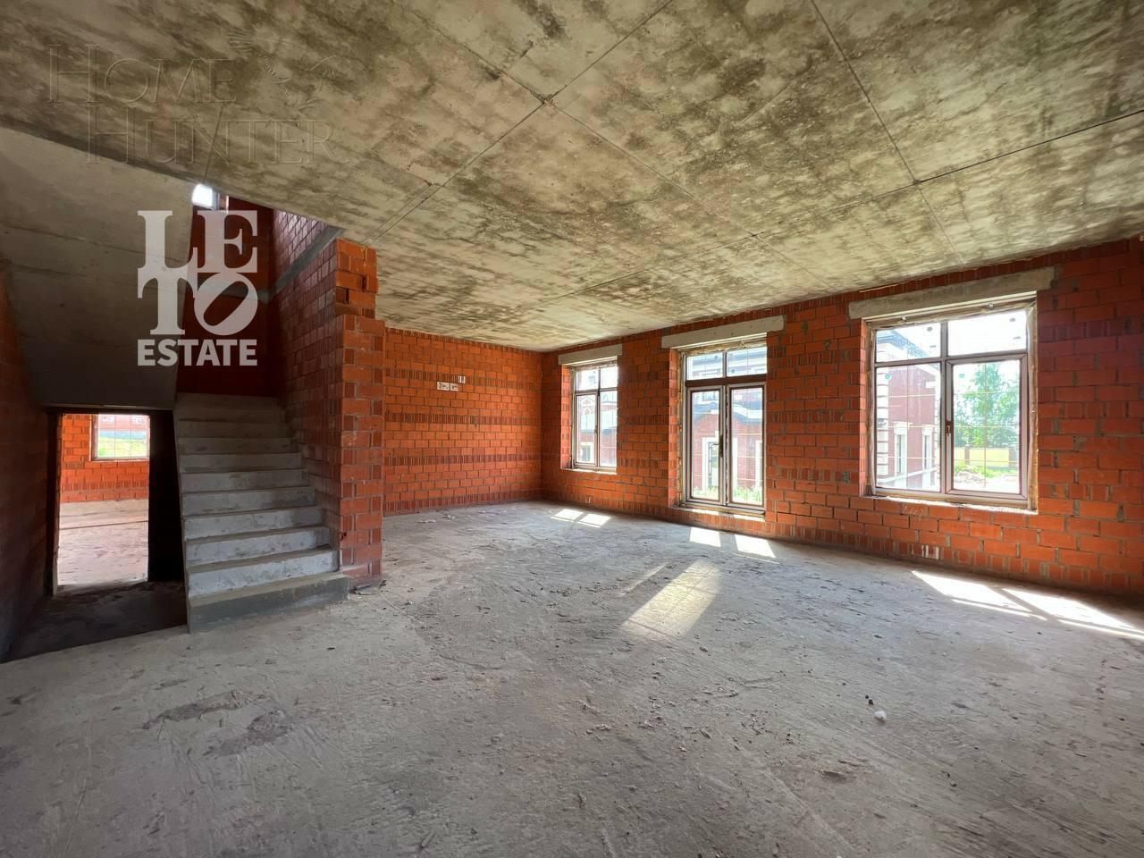 2-этажный коттедж 320 м² без отделки