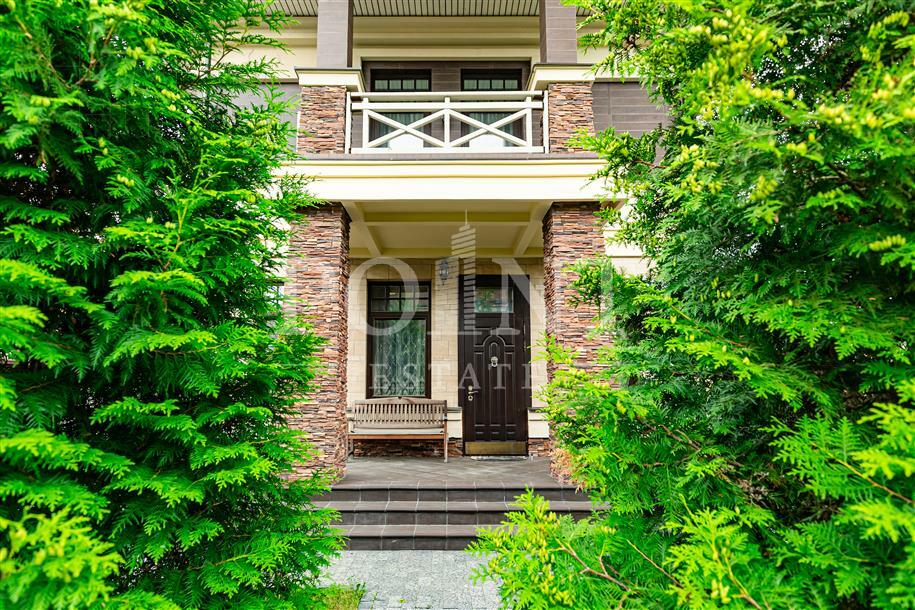 2-этажный коттедж 450 м² с отделкой